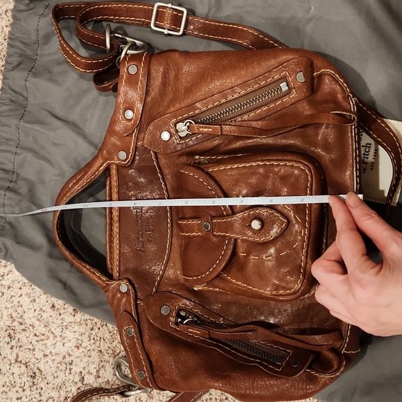 Abercrombie and Fitch leather handbag - Picture 10 of 11